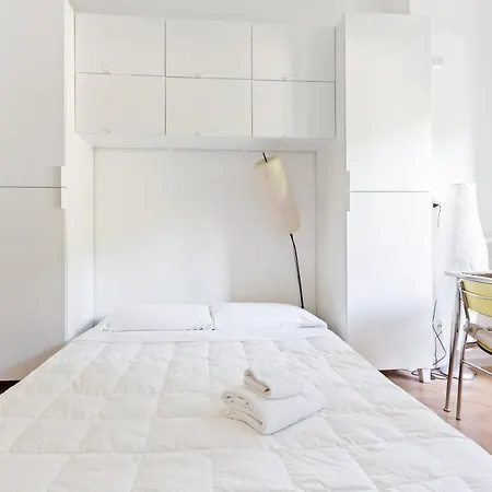 Apartment Famagosta Cosy Milan